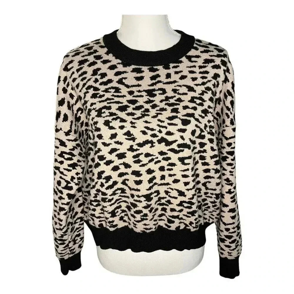 T Tahari Women’s Large Animal Print‎ Pullover Crew Neck Leopard Crop Sweater